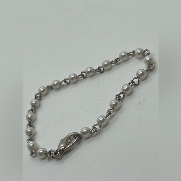 Other - Girls beaded bracelet